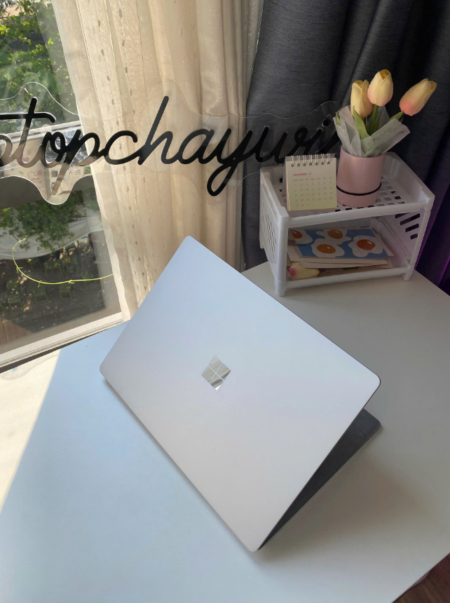 Surface Laptop 2 Core i5 8300U Ram 16Gb SSD 256Gb màn 13.5inch 2,5K cảm ứng