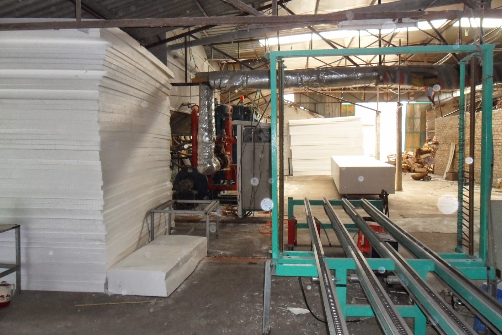 Nhà máy sản xuất panel tôn xốp