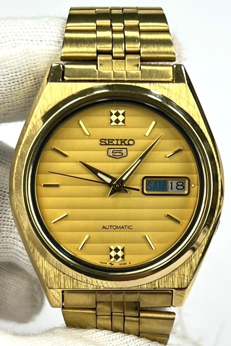 Seiko 5 | Size 37mm | Mã số 3821