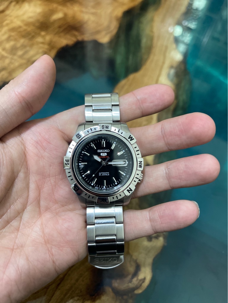 ng h Seiko 5 Sports 24 Jewels 4R36A Review ng h nh t Quang Lam