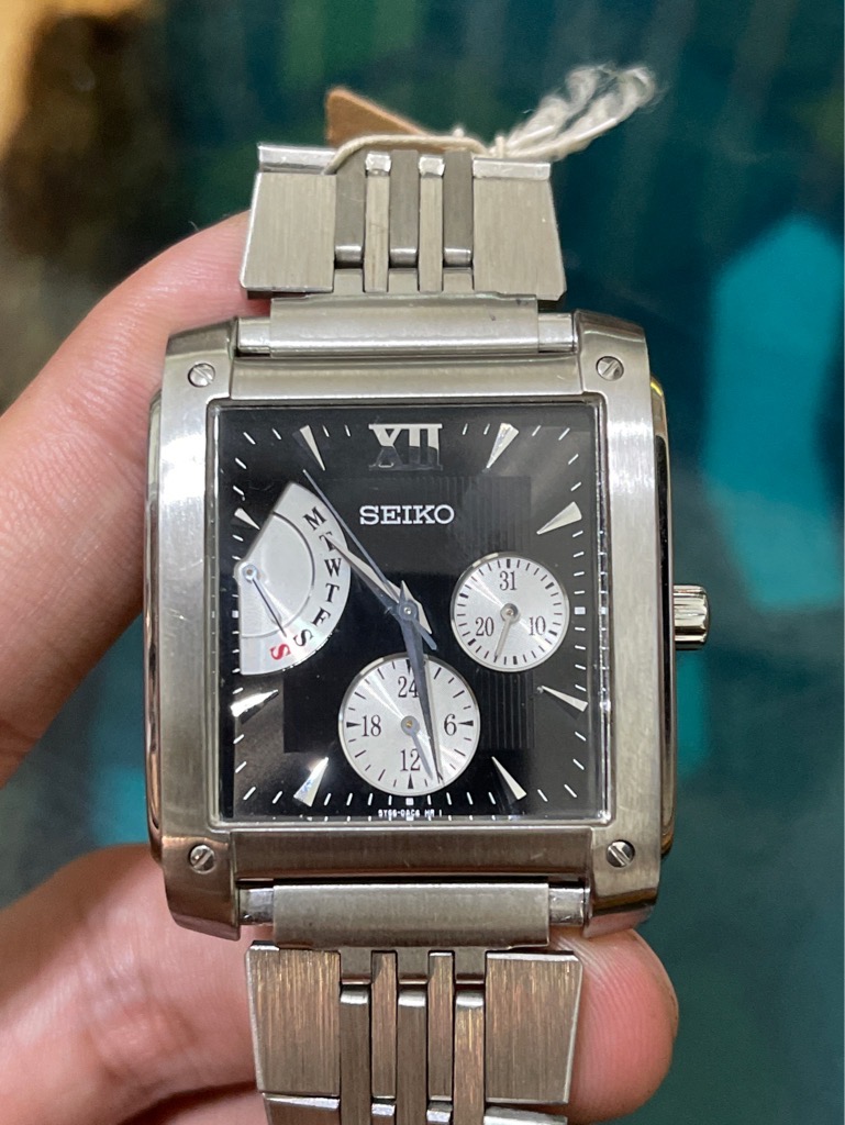 Mã số 163: Đồng hồ Seiko chạy pin - Hàng Nhật Nội Địa