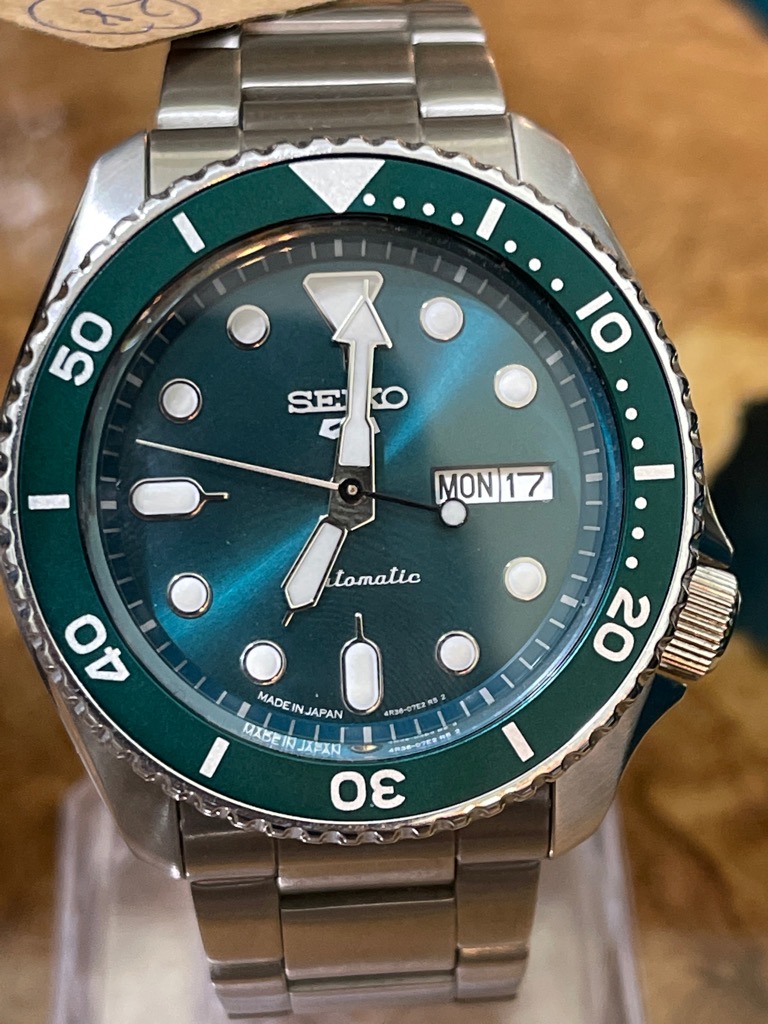 Mã số 28: Đồng hồ Seiko - SBSA011 - Automatic Made in japan 4R36