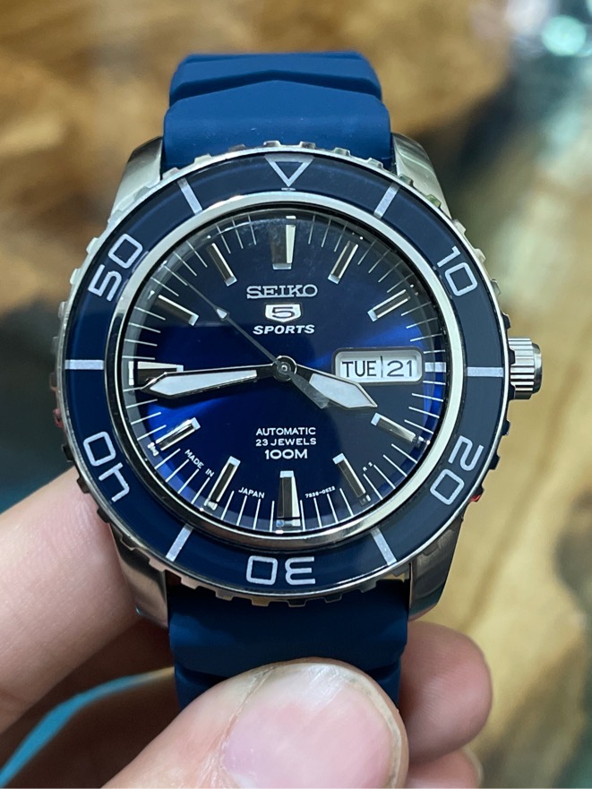 đồng Hồ Seiko Sports 7s36 Seiko Automatic 23 Chân Kính 7S36-04N0