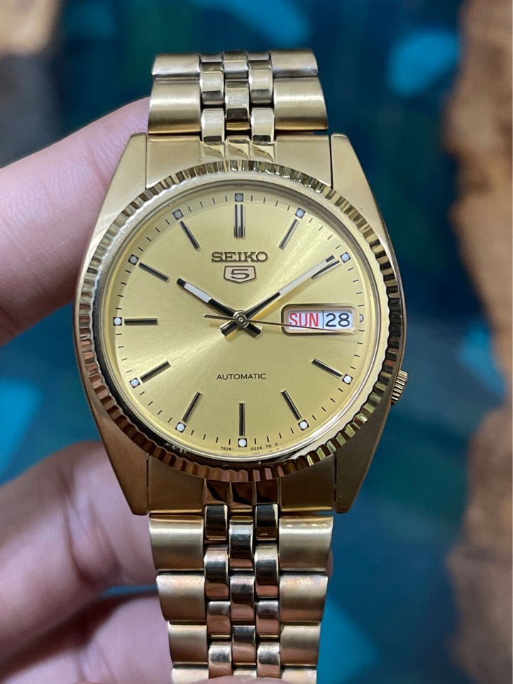 Mã số 126: Seiko 5 Automatic 7S26 - 0500 - 21 chân kính màu Gold