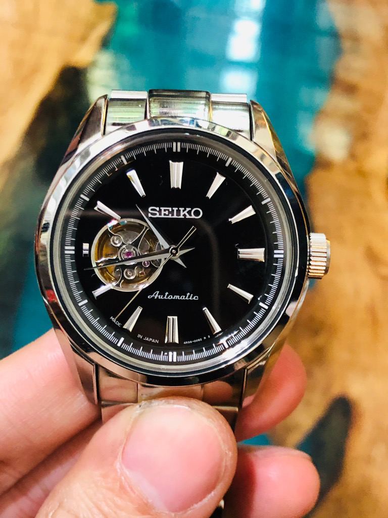 Mã số 3: Đồng hồ Seiko Presage SARY053 - Máy Automatic - mặt đen lộ tim (2)