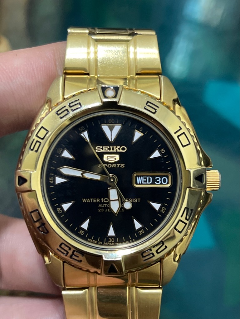 Mã số 180: Đồng hồ Seiko 5 Automatic 21 chân kính - Made in Japan