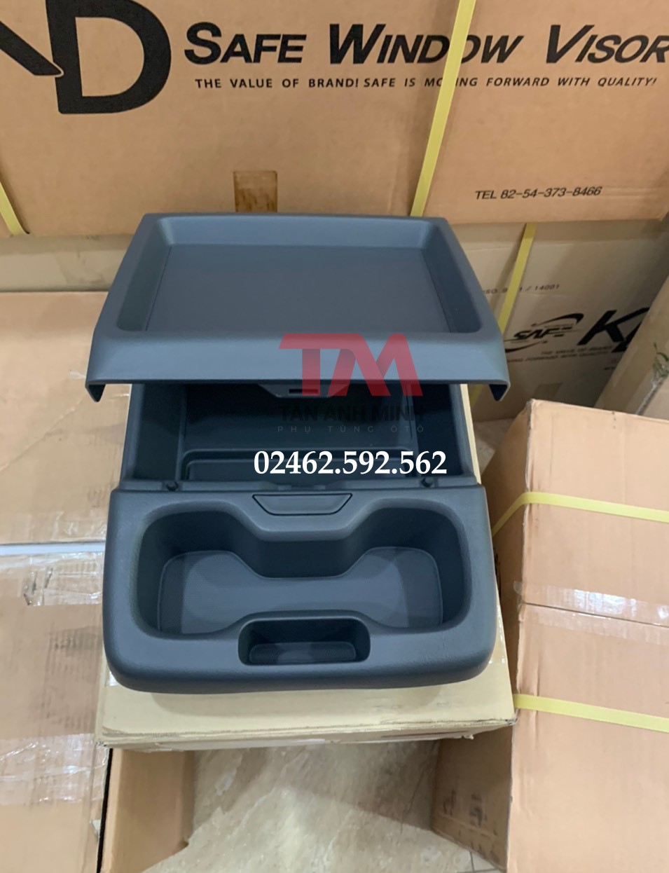 Khay đựng cốc xe Bongo 3, K250