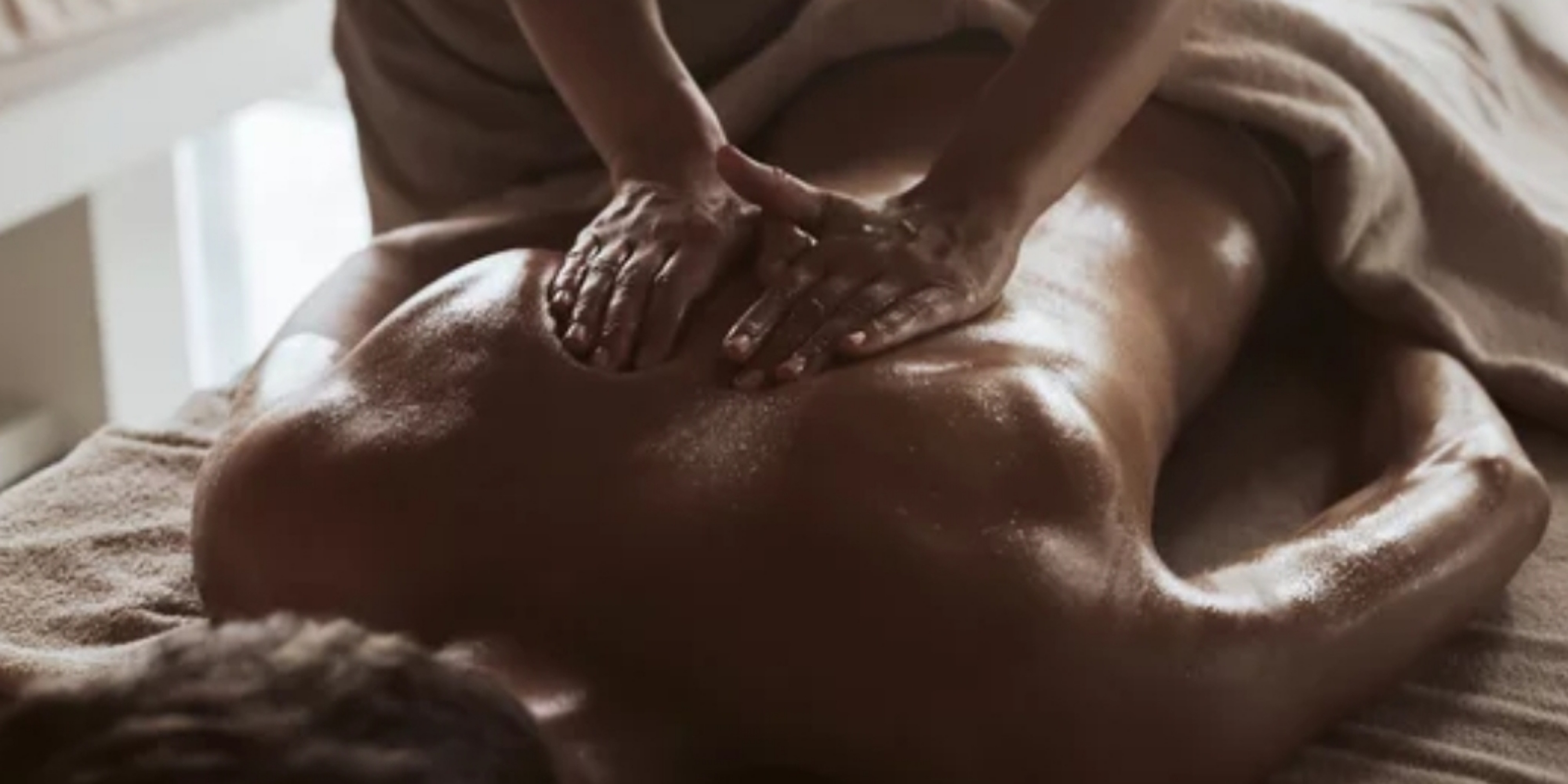 MASSAGE TẬN NƠI CHO NAM QUẬN 2 HỒ CHÍ MINH