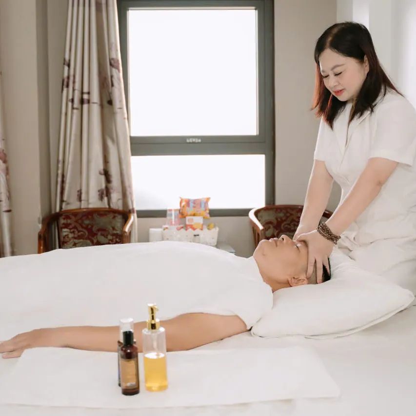 Thư giãn cổ vai gáy