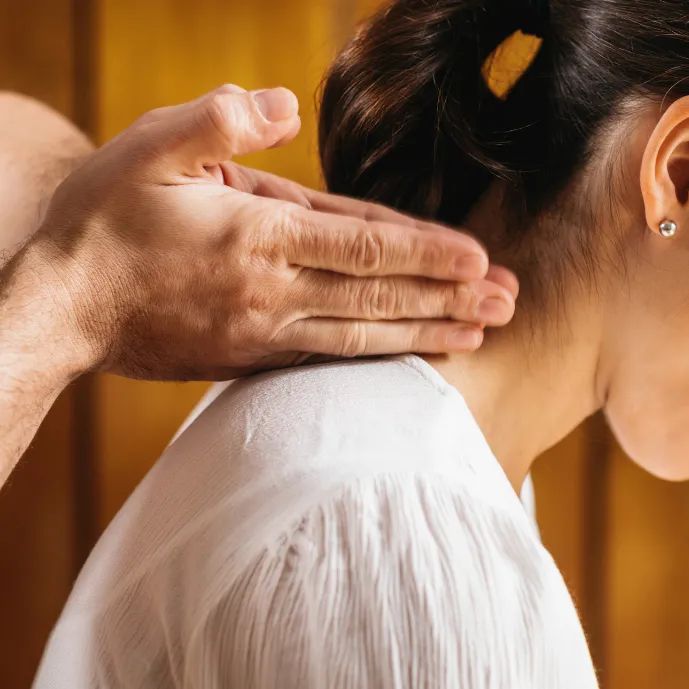 Thư giãn cổ vai gáy