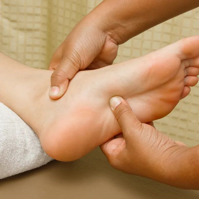 Thư giãn giải mỏi bàn chân
