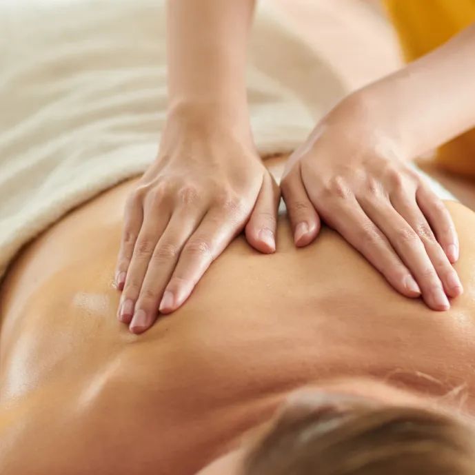 Thư giãn giải mỏi lưng chuyên sâu