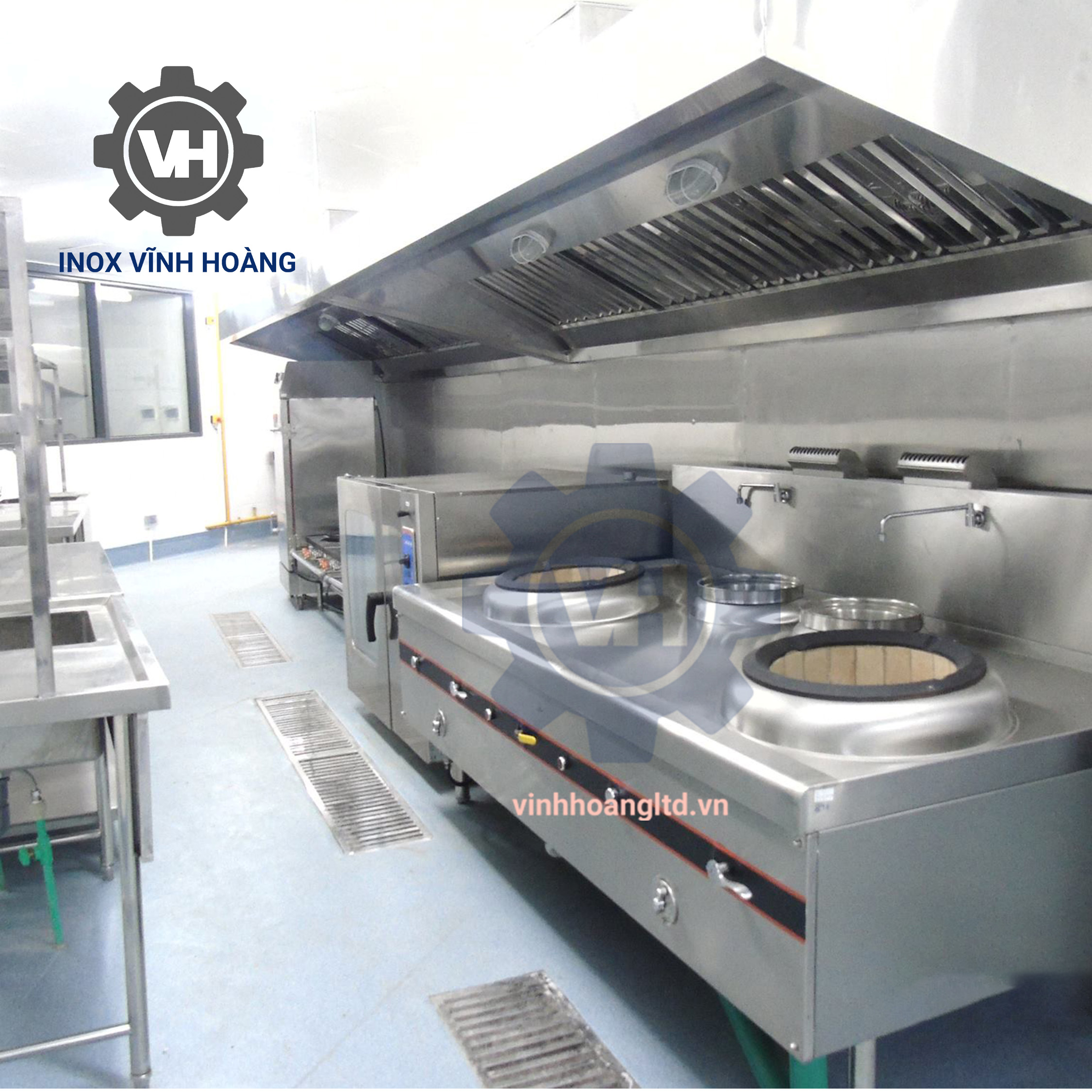 bêp xào đôi có bầu nước quạt thổi