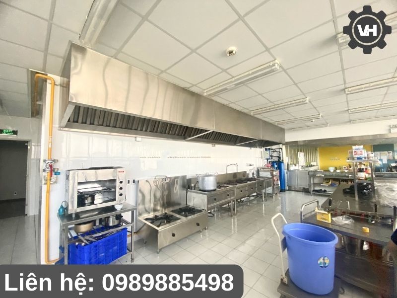 Khu nấu nướng bếp nhà hàng nhỏ