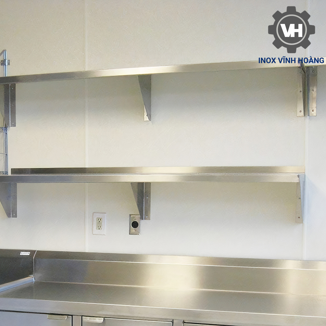 Kệ inox treo tường sản xuất cho anh khánh