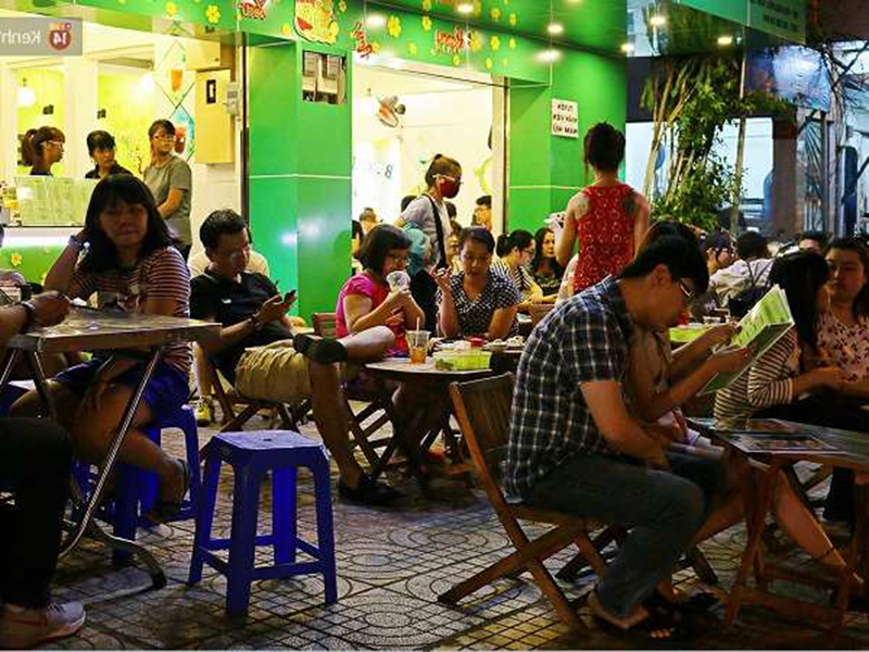Hình ảnh đối lập trong kinh doanh dịch vụ ăn uống ở TP Hồ Chí Minh