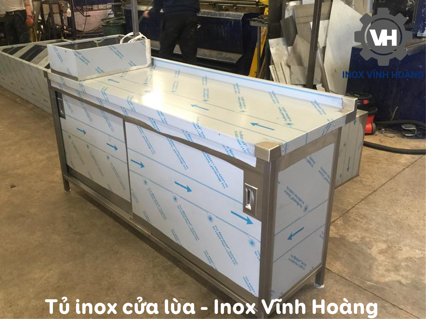 tủ inox cửa lùa sản xuất tại inox vĩnh hoàng