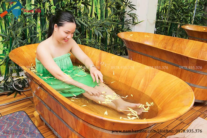 Thùng tắm gỗ Spa