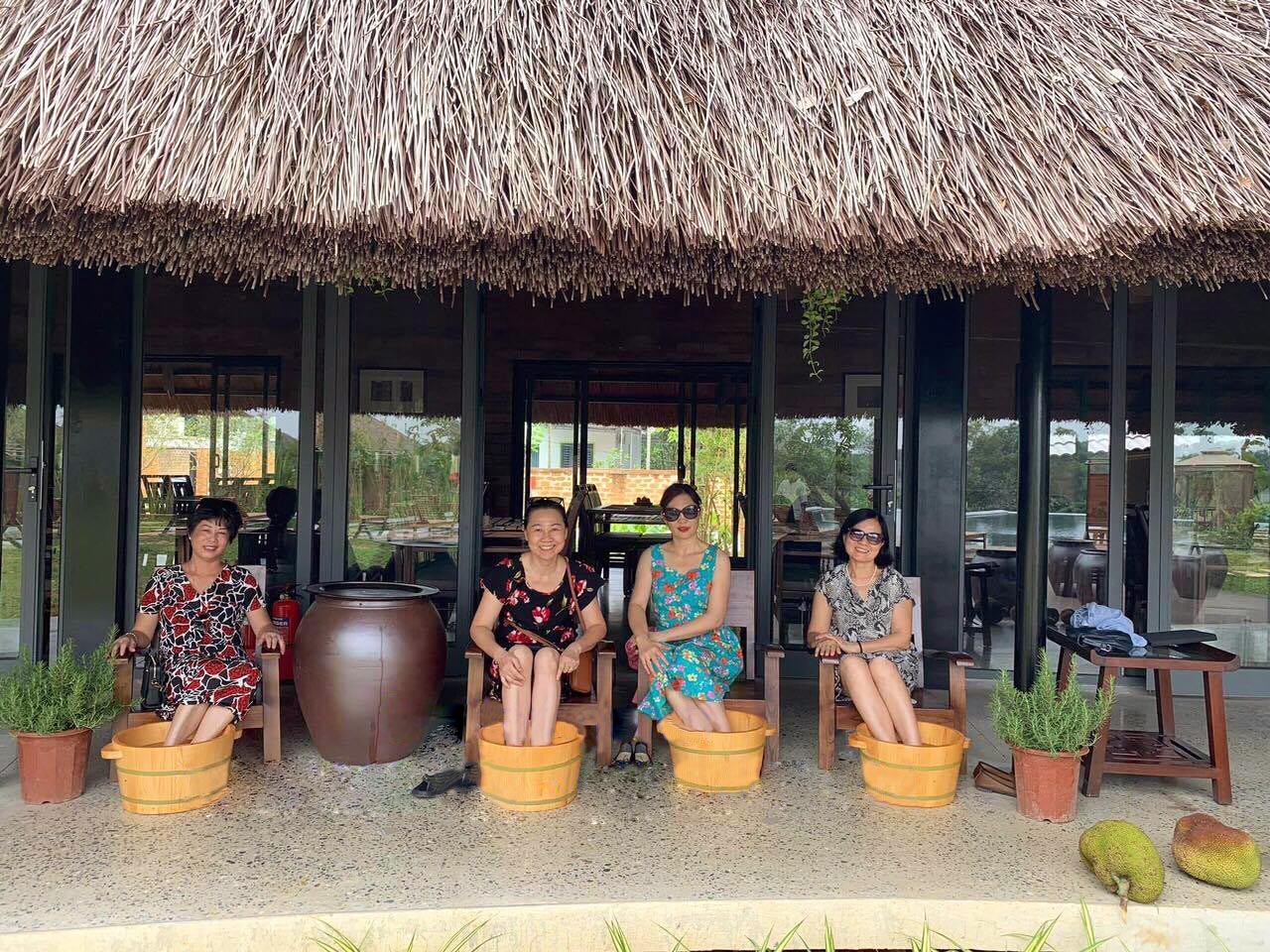 Thùng gỗ ngâm chân Thùng gỗ ngâm chân