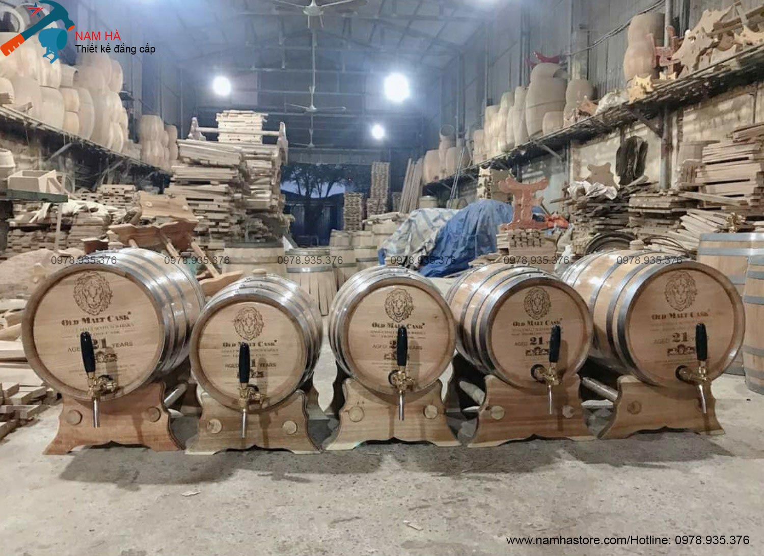 Thùng đựng rượu bằng gỗ sồi 215 Lít Thùng đựng rượu bằng gỗ sồi 215 Lít