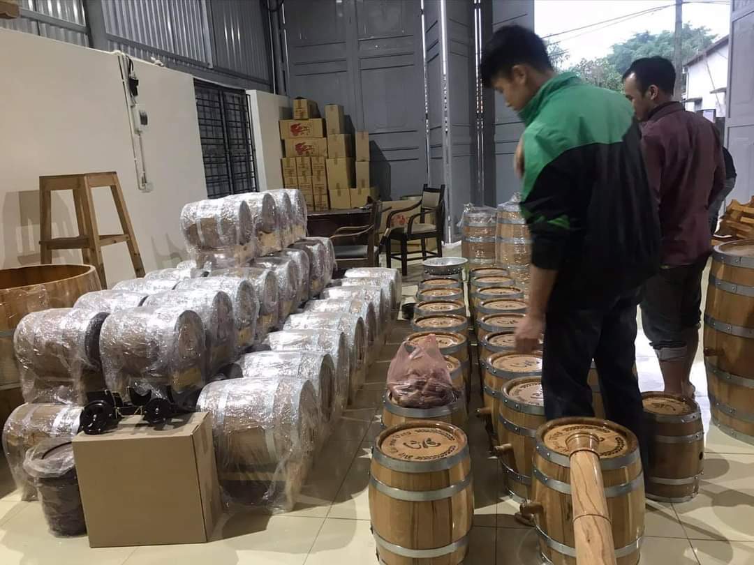 Thùng rượu gỗ sồi nhập khẩu Nga Thùng rượu gỗ sồi nhập khẩu Nga