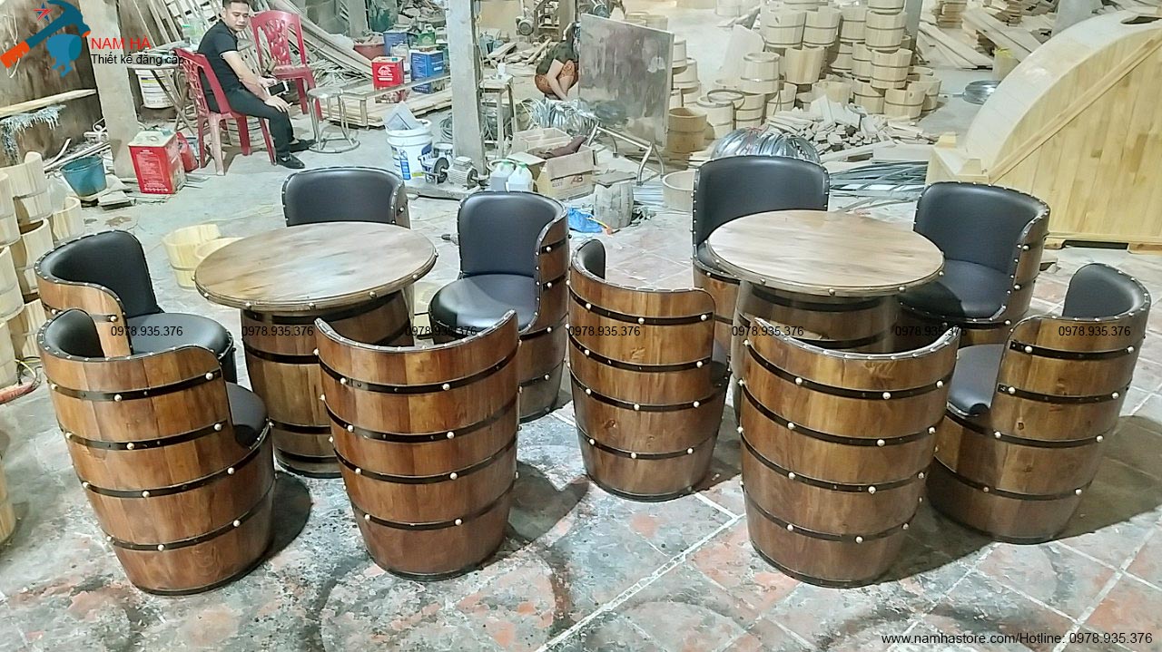 Bàn ghế bằng Thùng gỗ Thông trang trí quán cafe ở Lạng sơn Bàn ghế bằng Thùng gỗ Thông trang trí quán cafe ở Lạng sơn