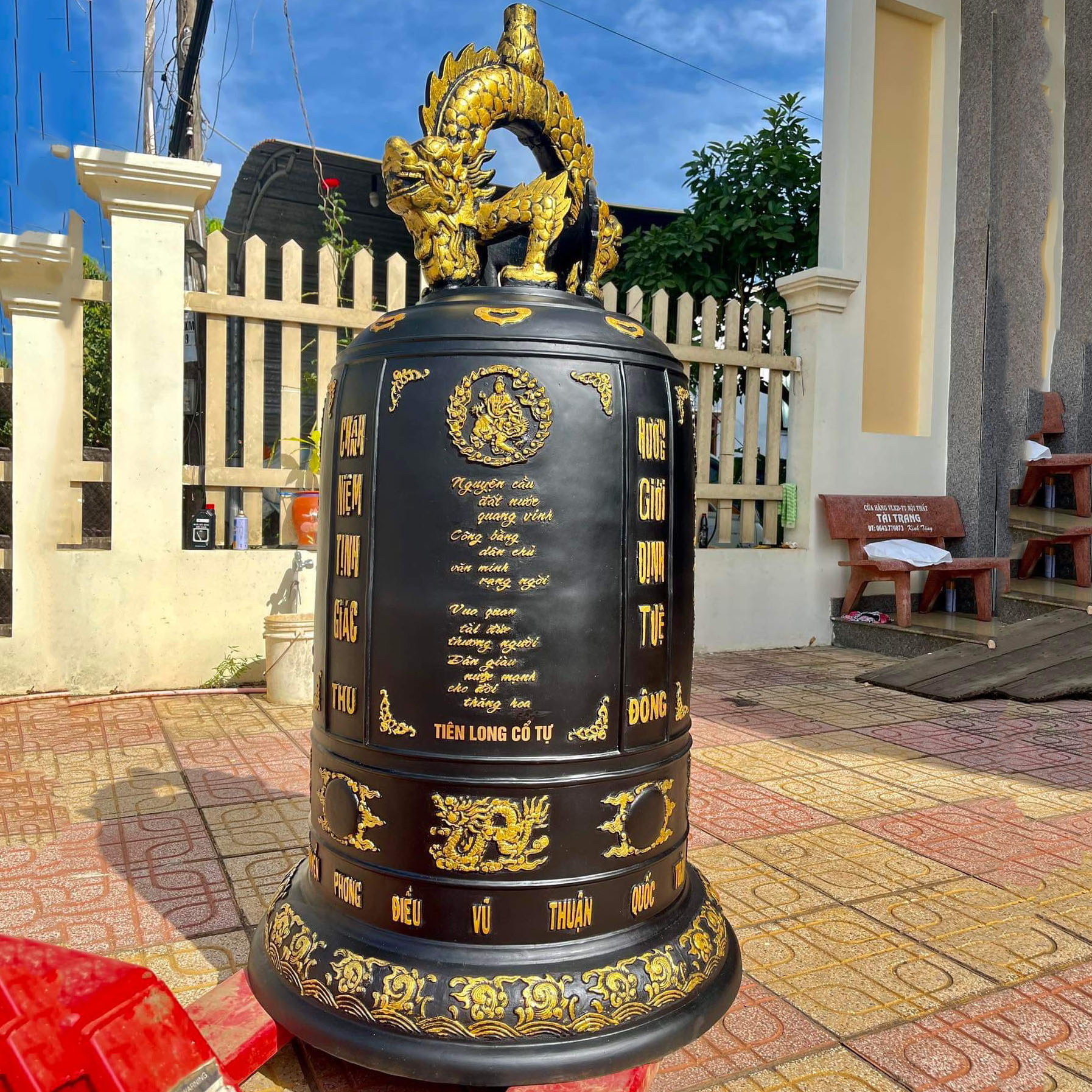 Chuông Trống Bát Nhã Miền Nam – Pháp Khí Linh Thiêng Cho Nghi Lễ Phật Giáo Chuông Trống Bát Nhã Miền Nam – Pháp Khí Linh Thiêng Cho Nghi Lễ Phật Giáo