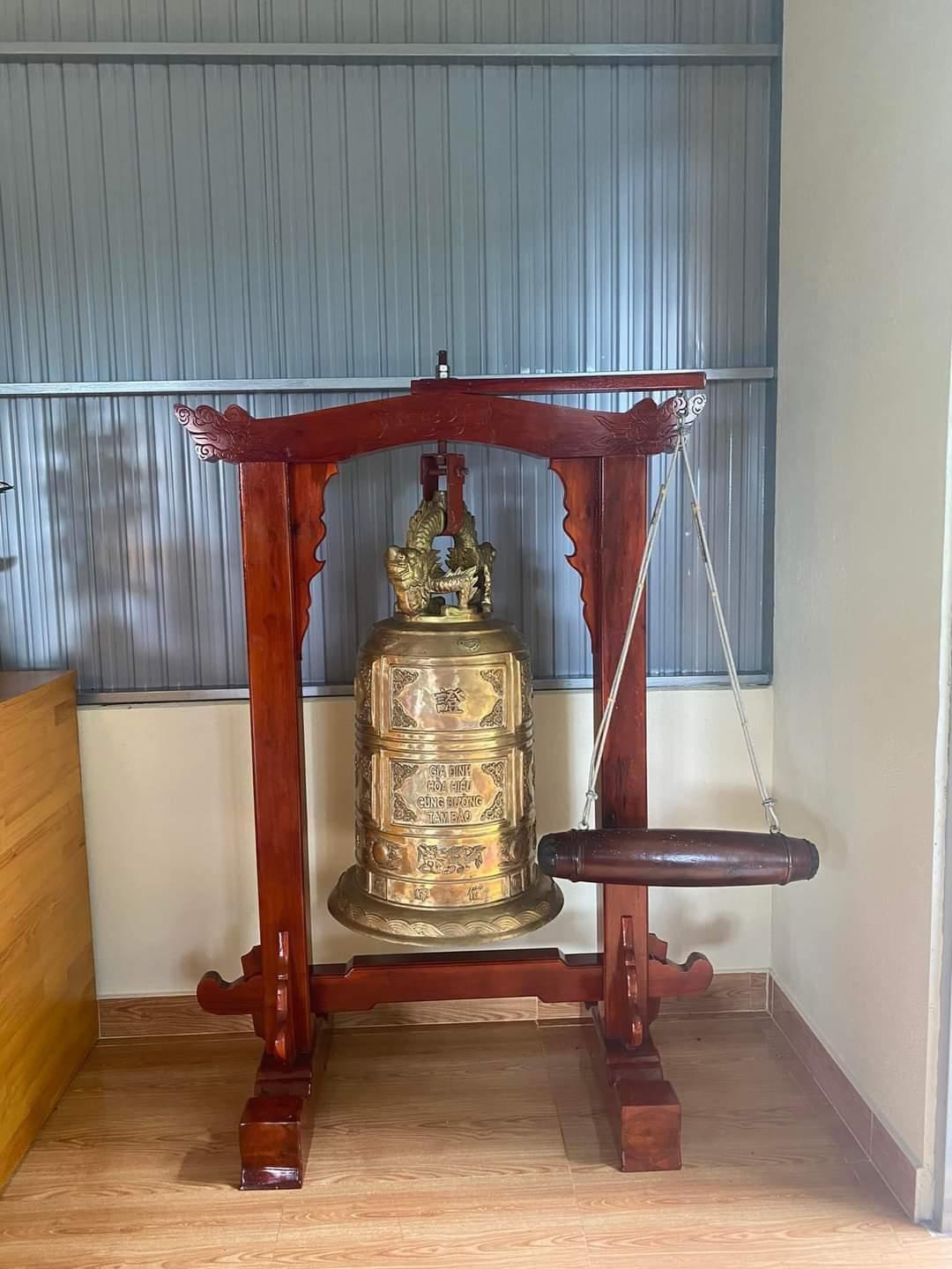 Chuông Mõ Gỗ Mít – Âm Thanh Thanh Tịnh Cho Thời Kinh Trang Nghiêm Chuông Mõ Gỗ Mít – Âm Thanh Thanh Tịnh Cho Thời Kinh Trang Nghiêm