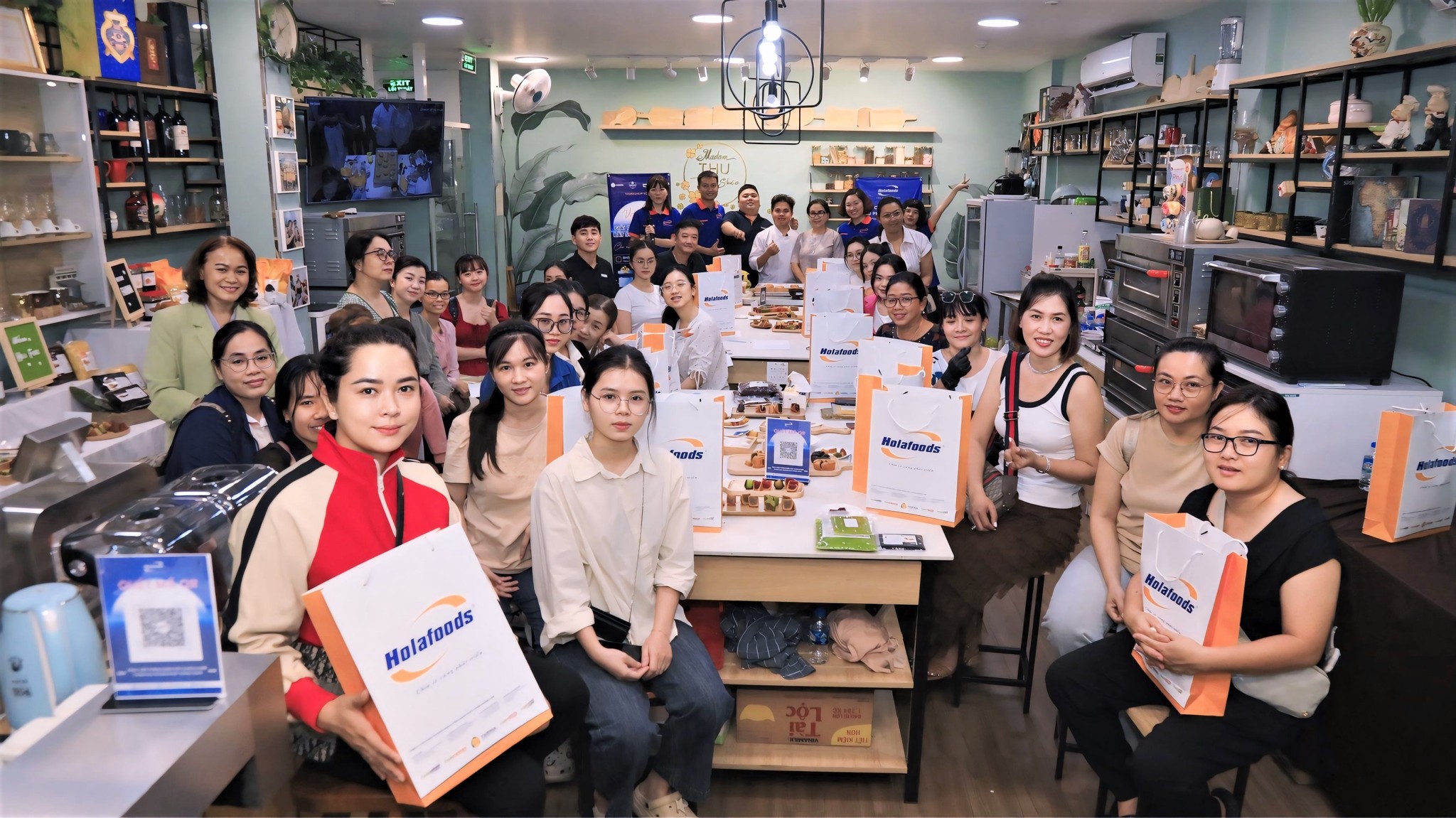 🎉[Recap] Workshop SÓNG 2 - “VỊ THU 2025” - GIẢI PHÁP ĐÓN ĐẦU, BẮT SÓNG XU HƯỚNG TẠI CẦN THƠ!