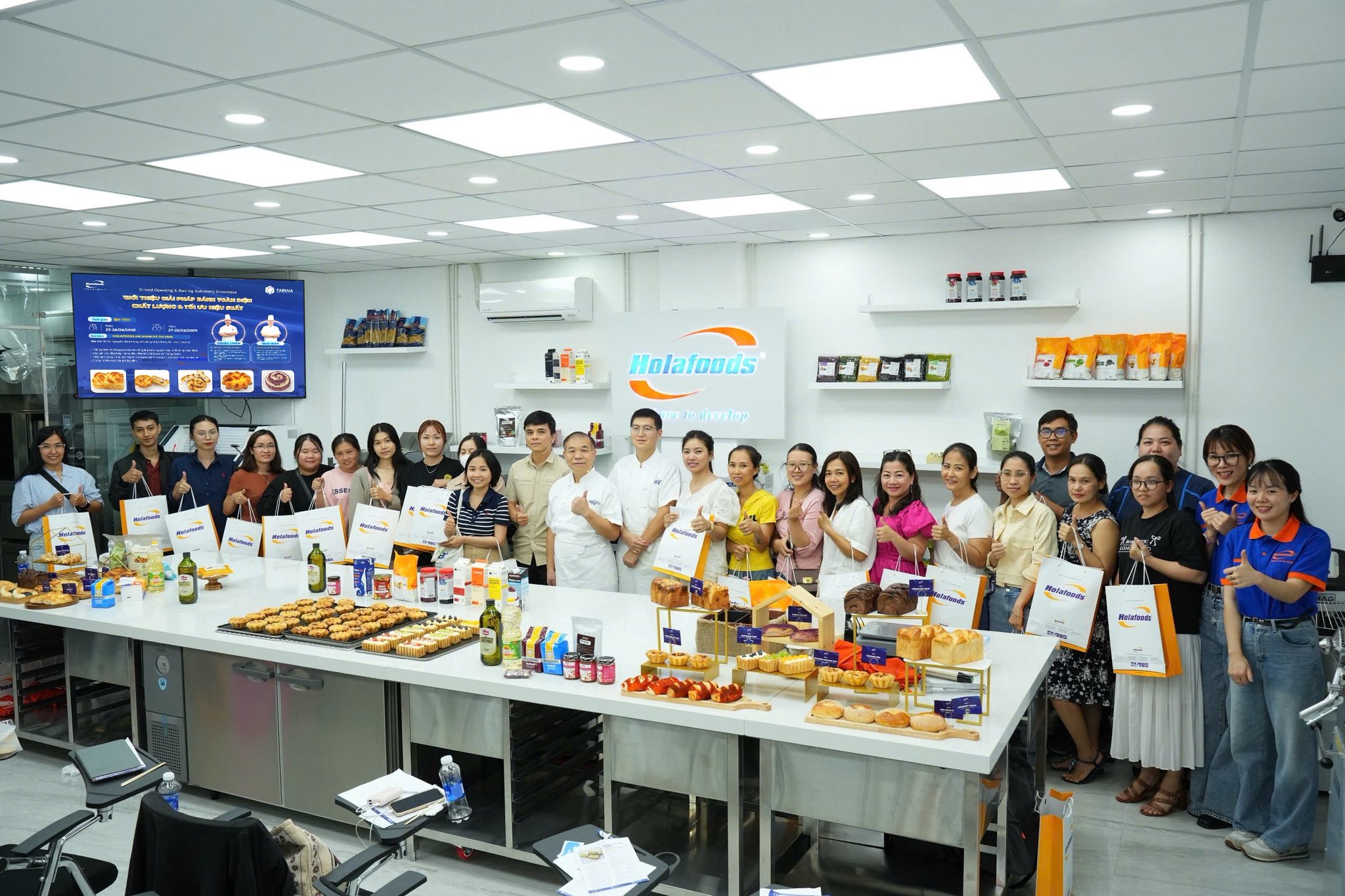 [RECAP NGÀY 2 KHOÁ 1] - GRAND OPENING & BAKING SOLUTIONS SHOWCASE - Giới thiệu giải pháp bánh toàn diện, chất lượng & tối ưu hiệu suất