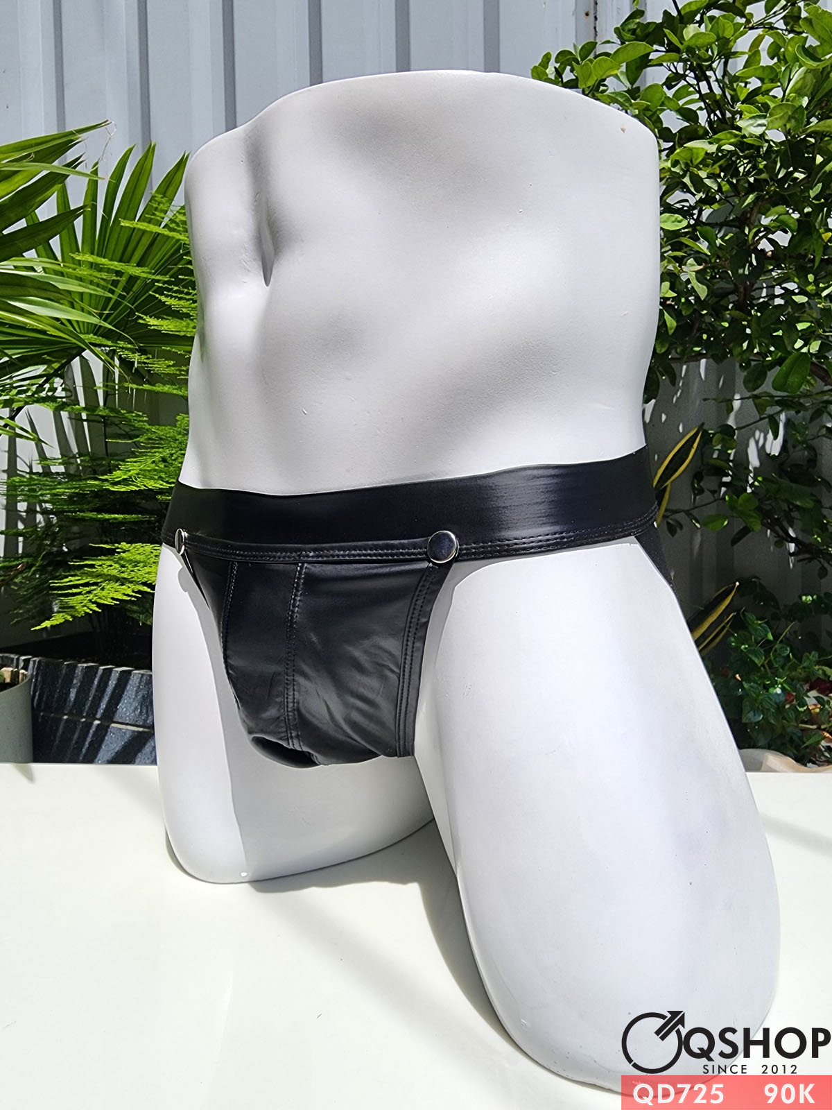 Quần lót dây hỡ mông giả da sexy gợi cảm QD725