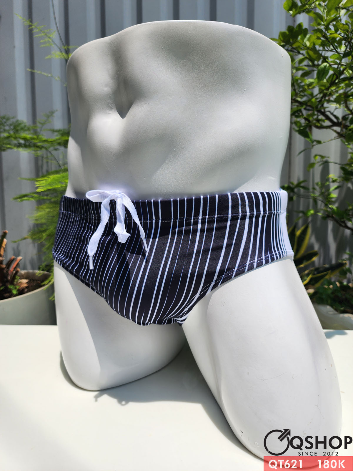 QT621 - Quần bơi nam tam giác có túi lót