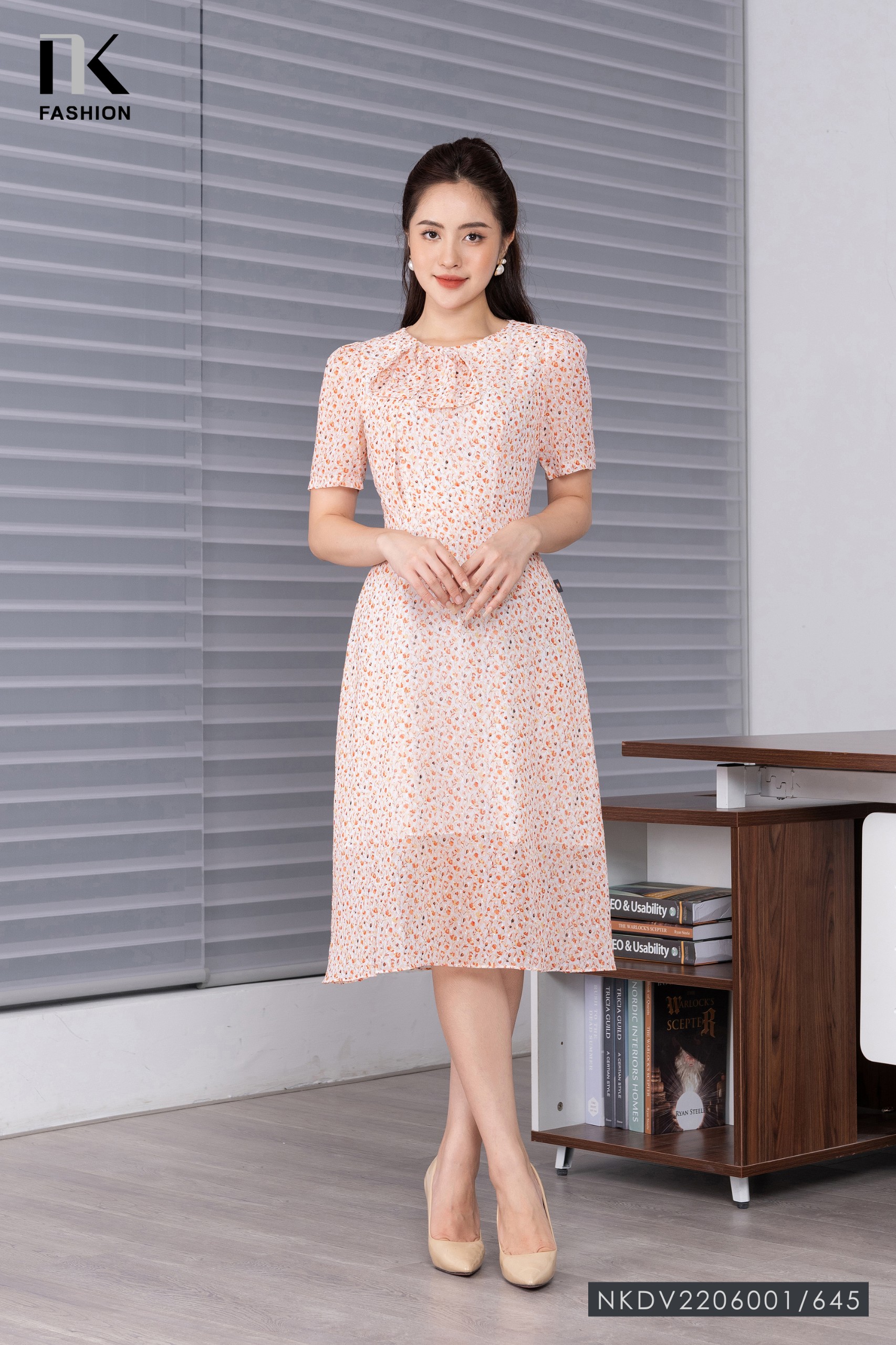 Đầm ren hoa nổi dáng xòe hai dây HL22-11 | Thời trang công sở K&K Fashion