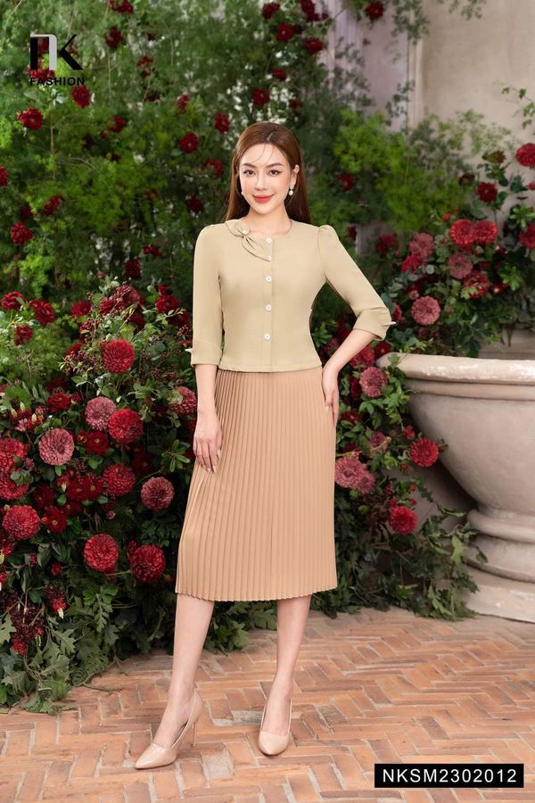 Áo Sơ Mi Dáng Ôm Nẹp Cúc Nơ Dọc Cổ NKSM2302012