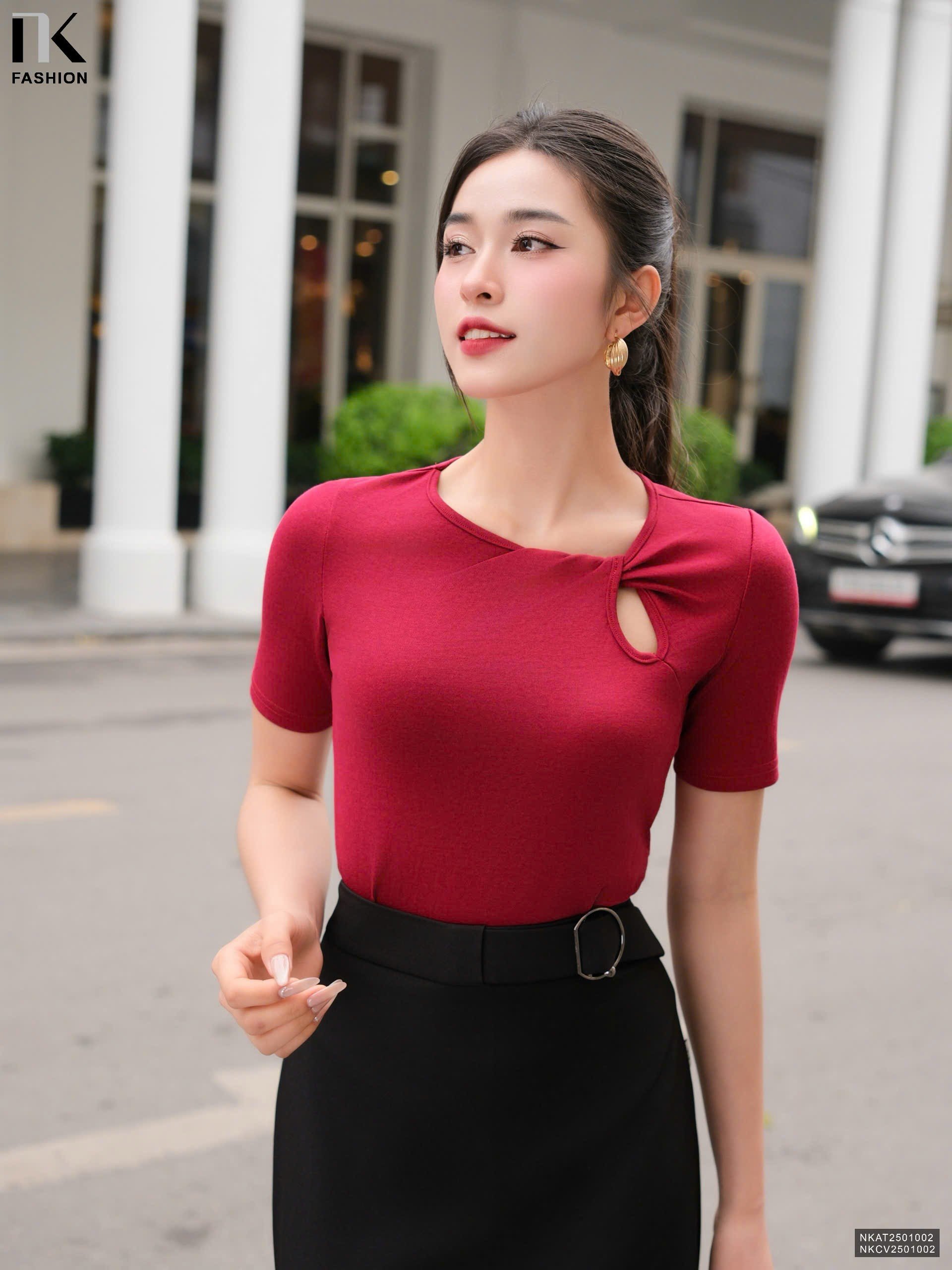 Áo Thun Xoắn Cổ NK Fashion Công Sở Nữ Thanh Lịch, Nữ Tính Vải Mềm Mịn NKAT2501002