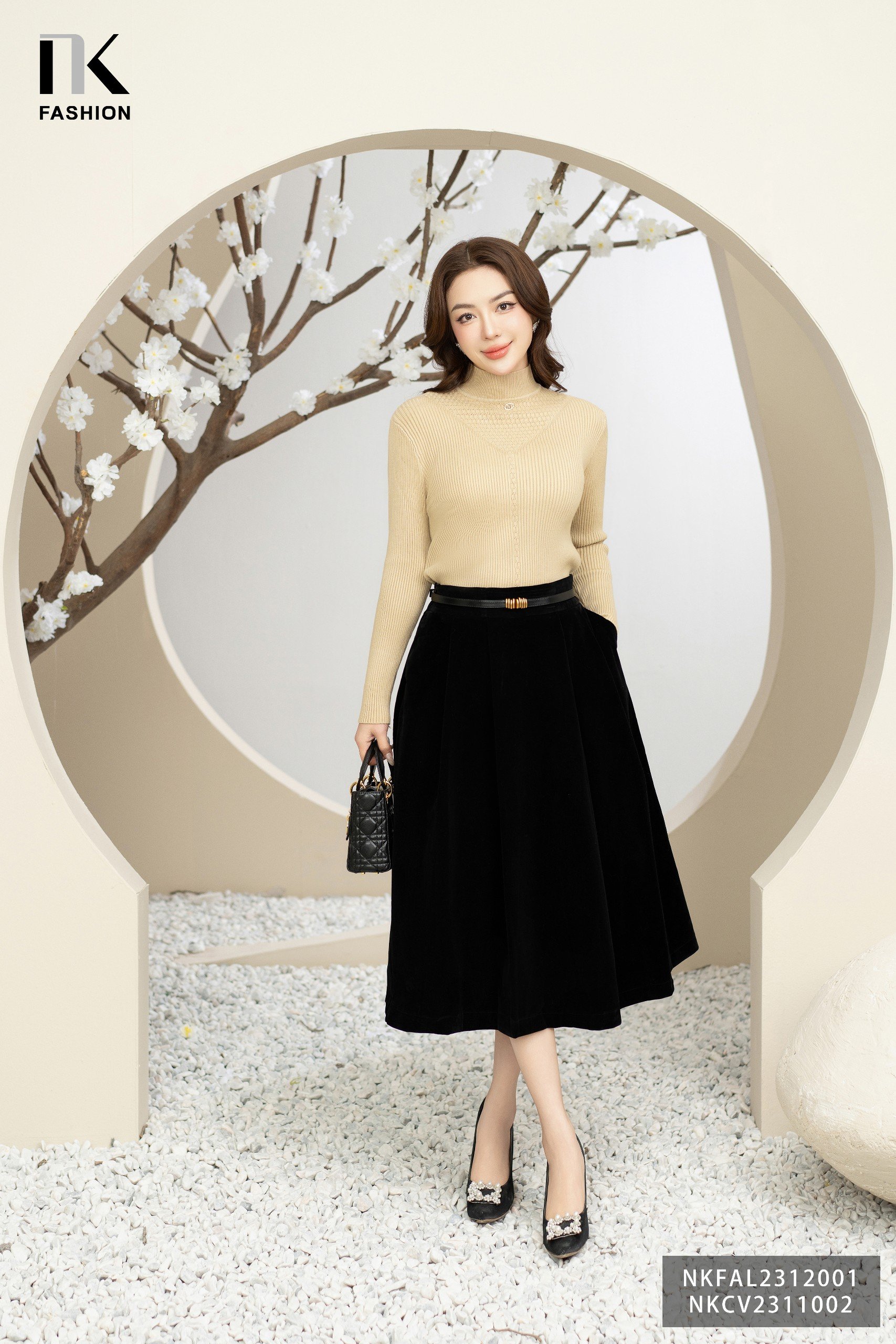 Đầm xòe công sở CITI MODE cao cấp tay ngắn đính hoa ngực - Váy Fashion