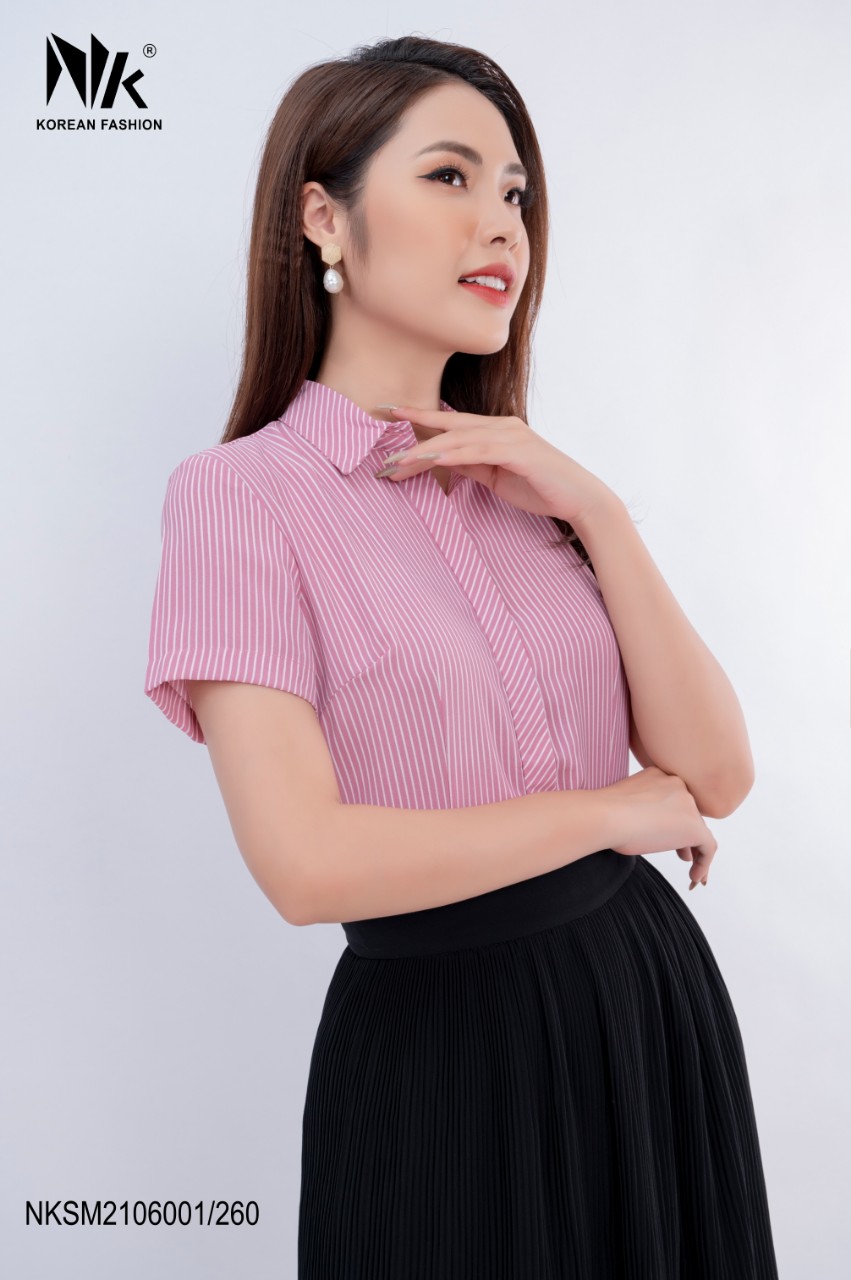 Sơ Mi Cổ Đức Kẻ Cộc Tay NKSM2106001 Sơ Mi Cổ Đức Kẻ Cộc Tay Nksm2106001