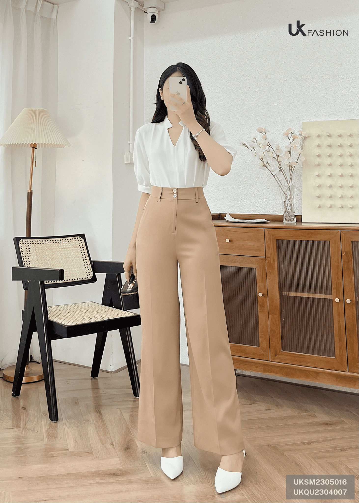 Áo Sơ Mi Dáng Rộng Đuôi Tôm V Cổ UK Fashion Chất Liệu Cao Cấp, Thoáng Mát UKSM2305016