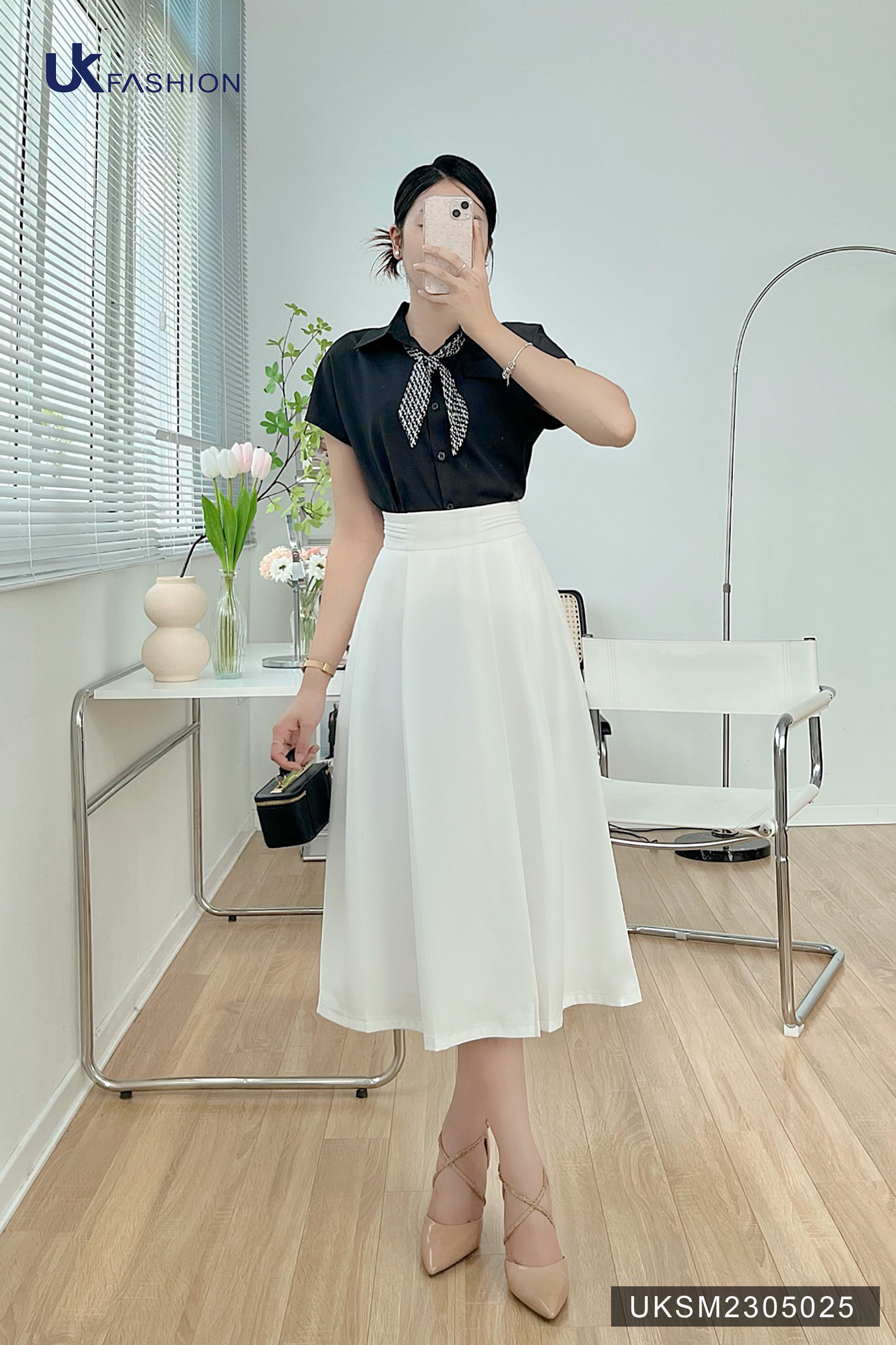 Áo Sơ Mi Nữ Công Sở Croptop Tay Chờm Basic Cộc Tay Hàn Quốc UKSM2305025 NK FASHION Công Sở Nữ Trẻ Trung, Vải Mềm Mịn