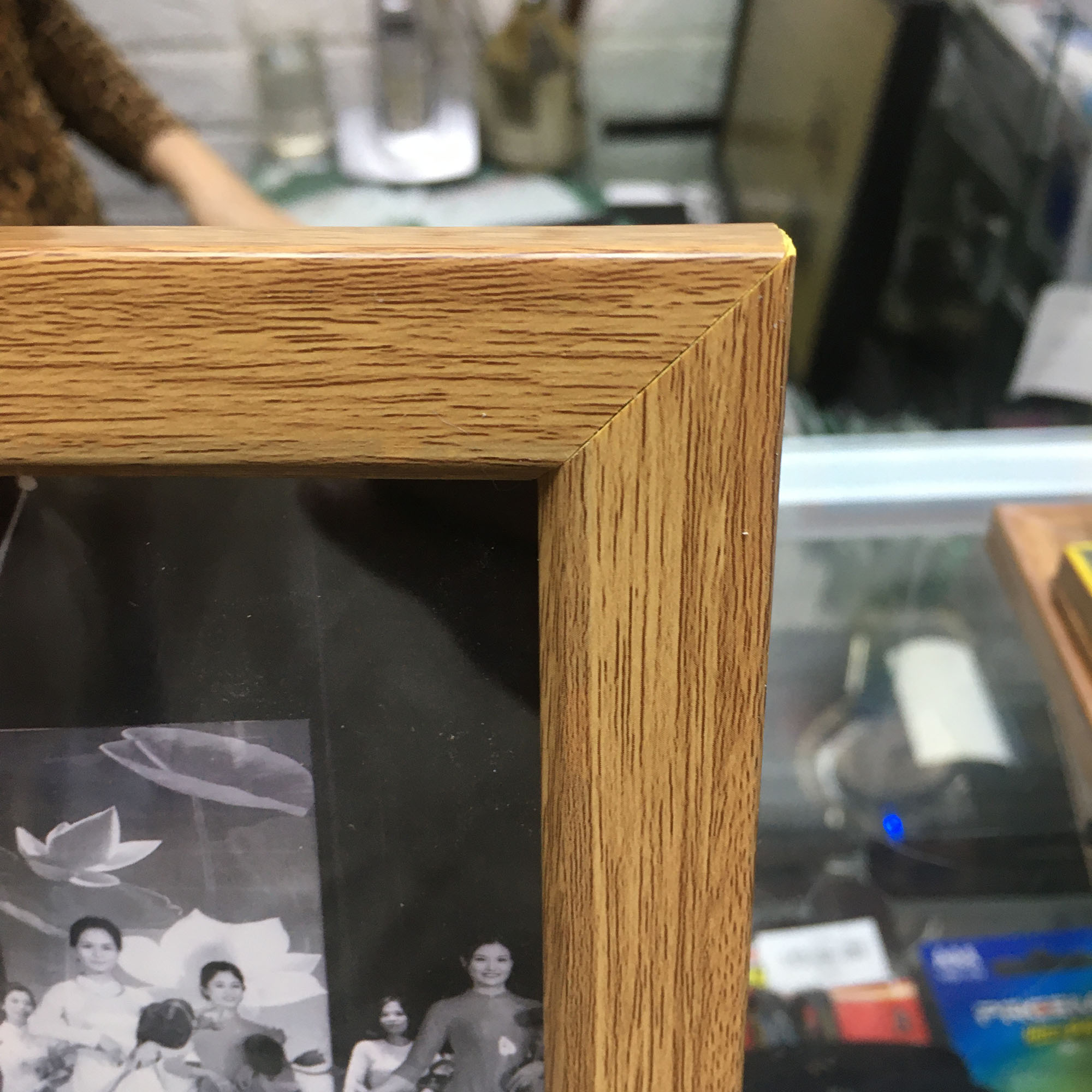 KHUNG CP1 VÂN GỖ 216