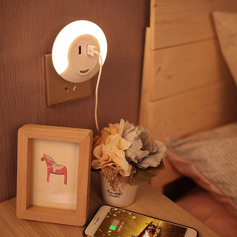 ĐÈN NGỦ LED KÈM 2 CỔNG USB  TM-002 DOBO KOREA