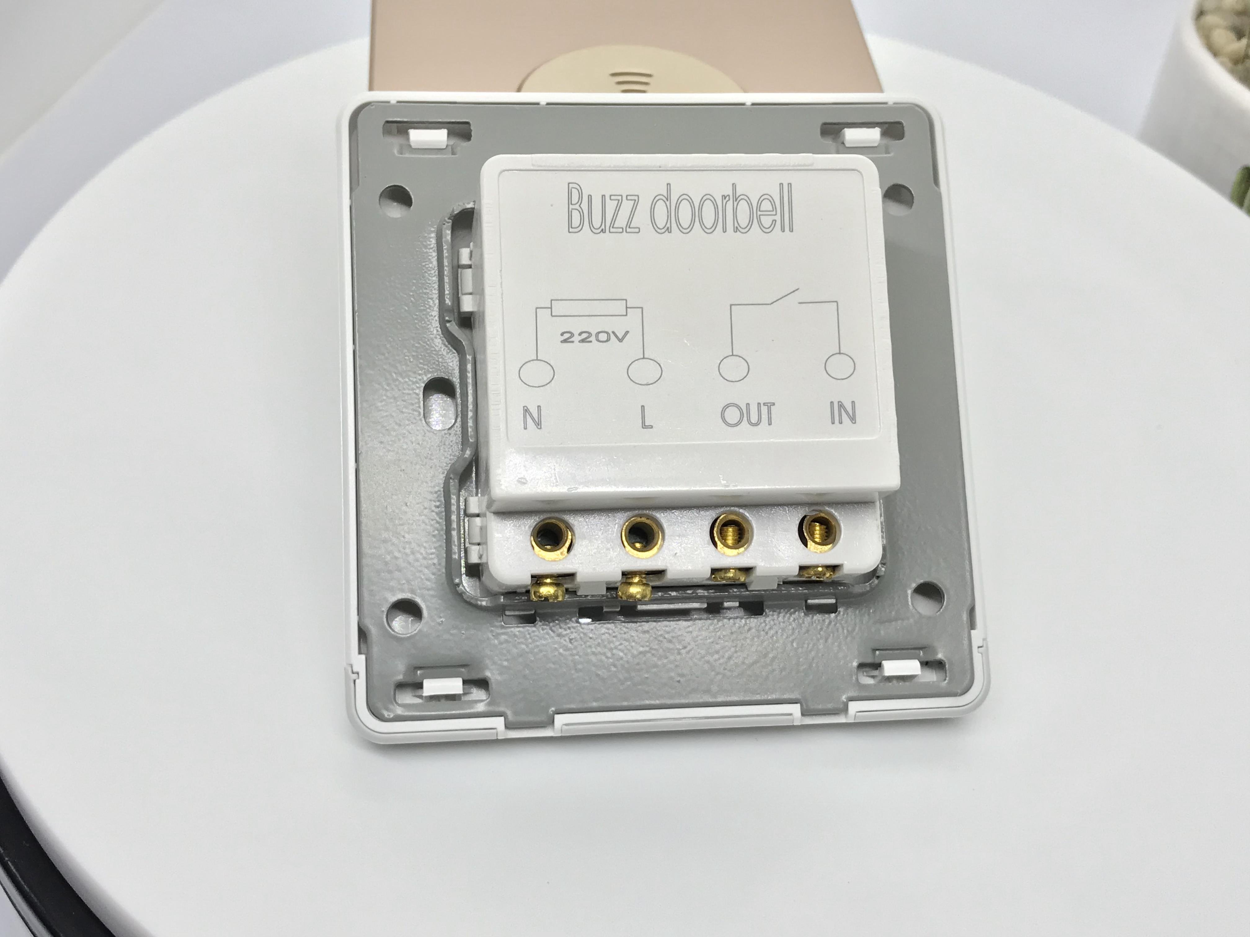 CHUÔNG CỬA VUÔNG ÂM TRẦN VÀNG  DB-88108V