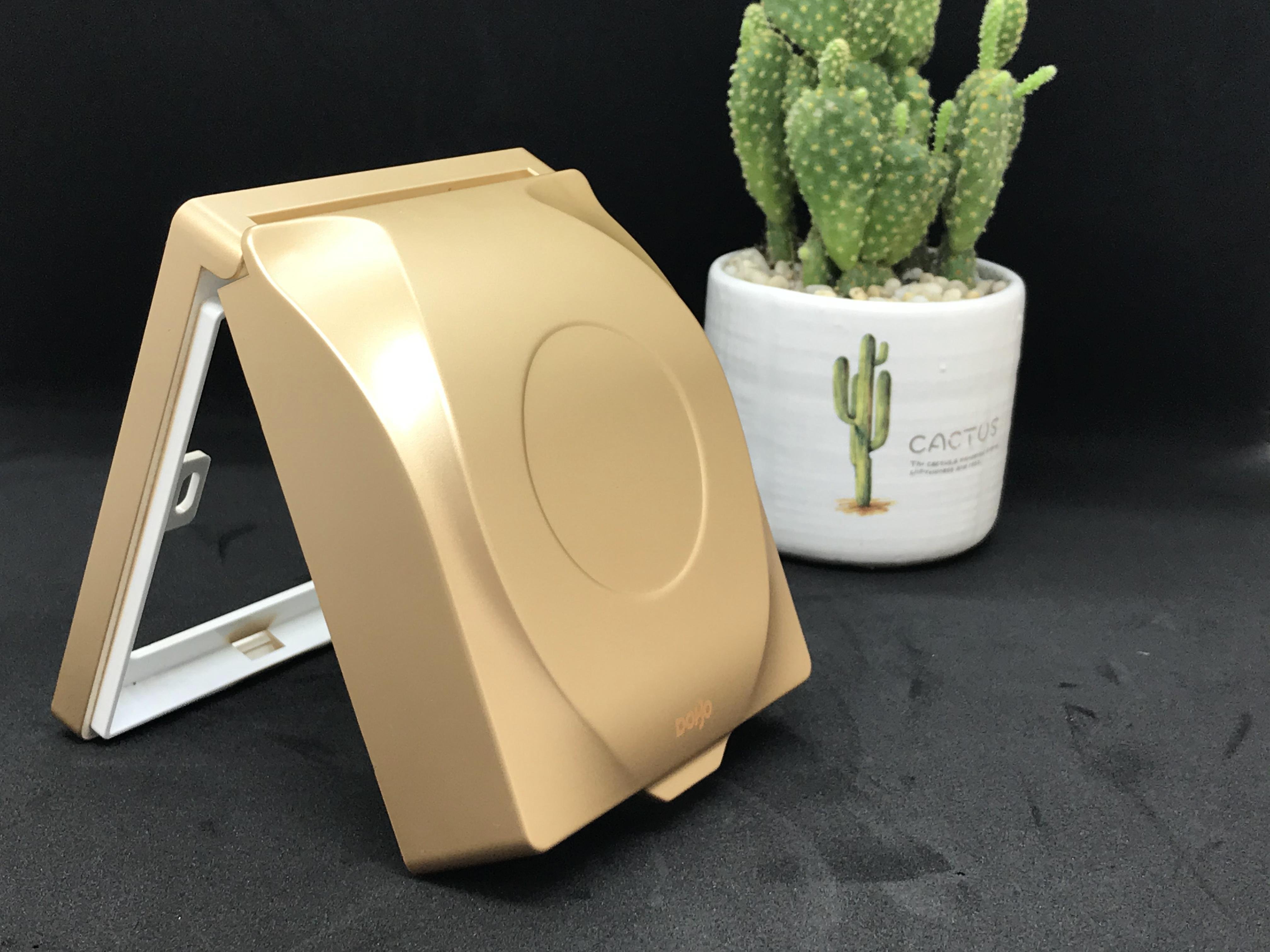 HỘP CHỐNG NƯỚC HÌNH VUÔNG MÀU VÀNG  DB-88M86V