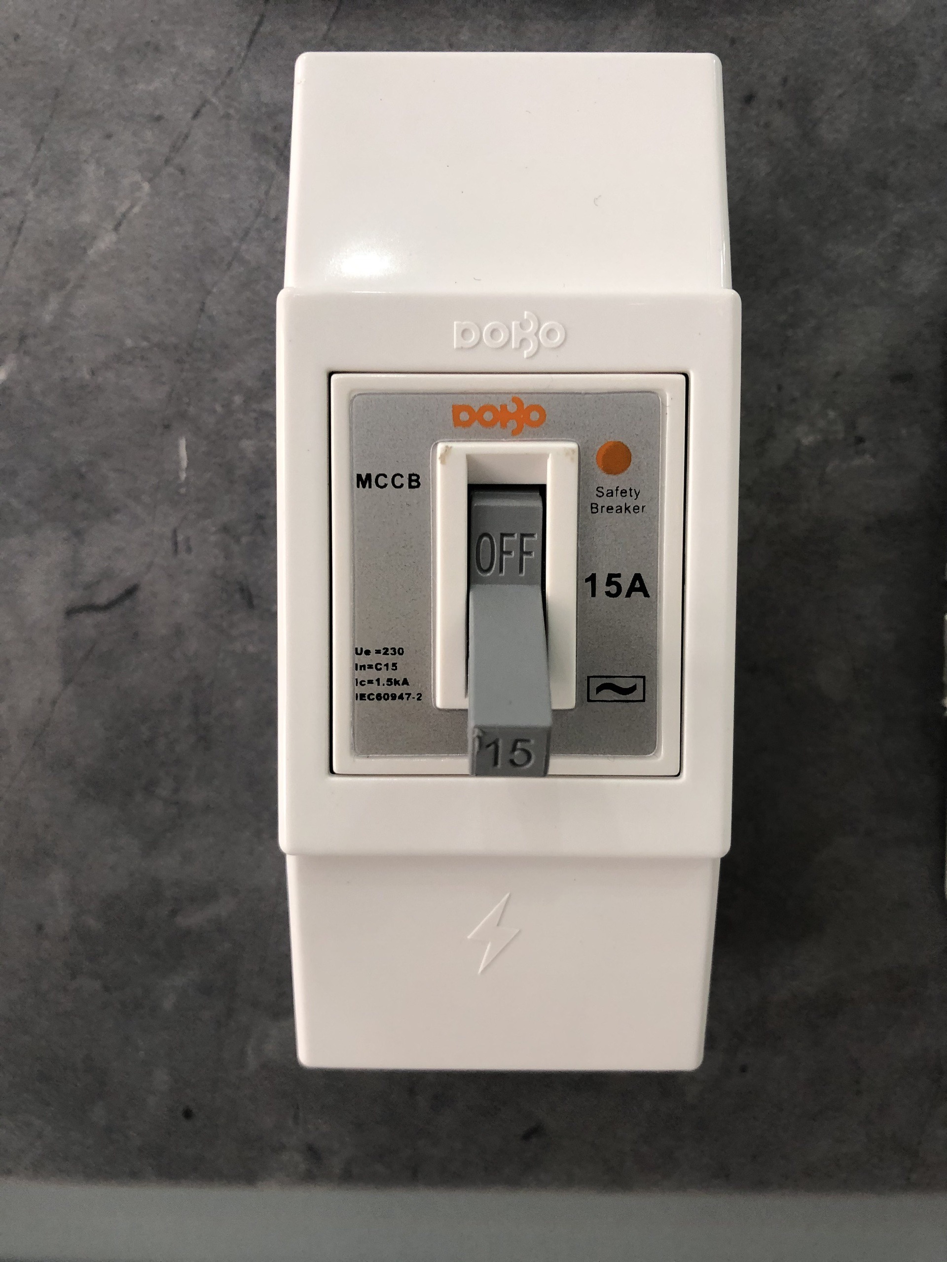 MẶT CHE ÁT KHỐI  MCCB-MB206