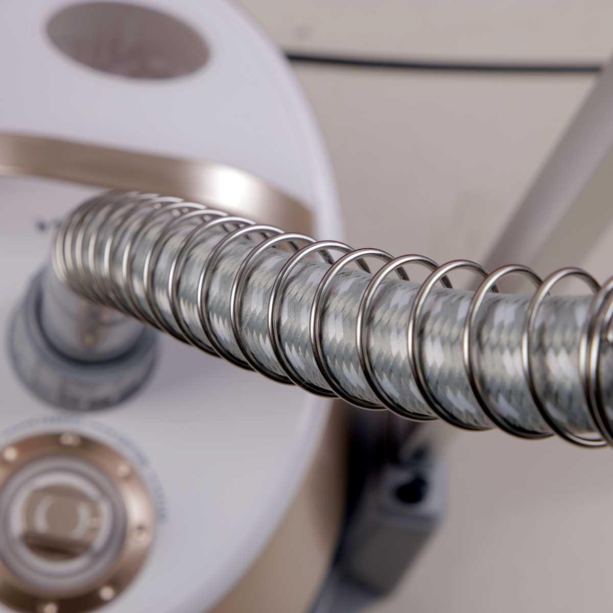 Bàn là hơi nước đứng Kangaroo KG75B6