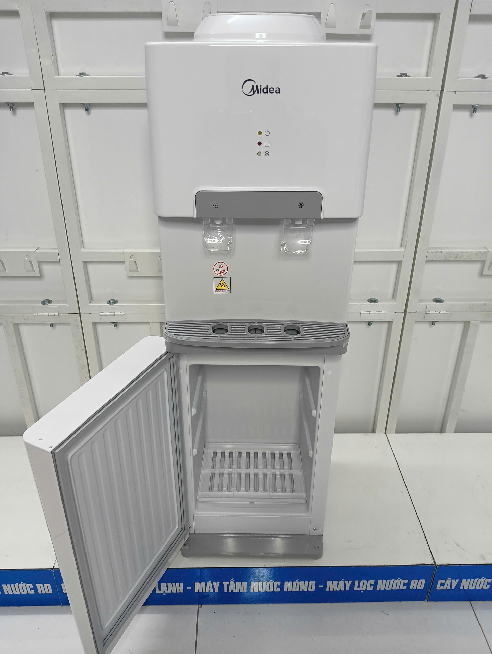 Cây nước nóng lạnh Midea YD1732S-W