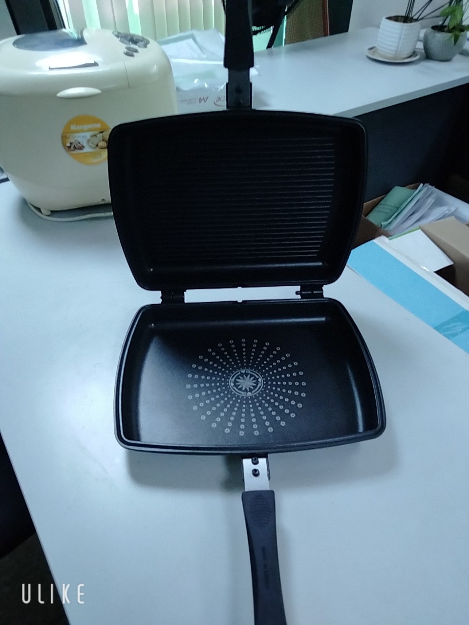 Chảo hai mặt Kangaroo KG303 - Hàng trưng bày thanh lý