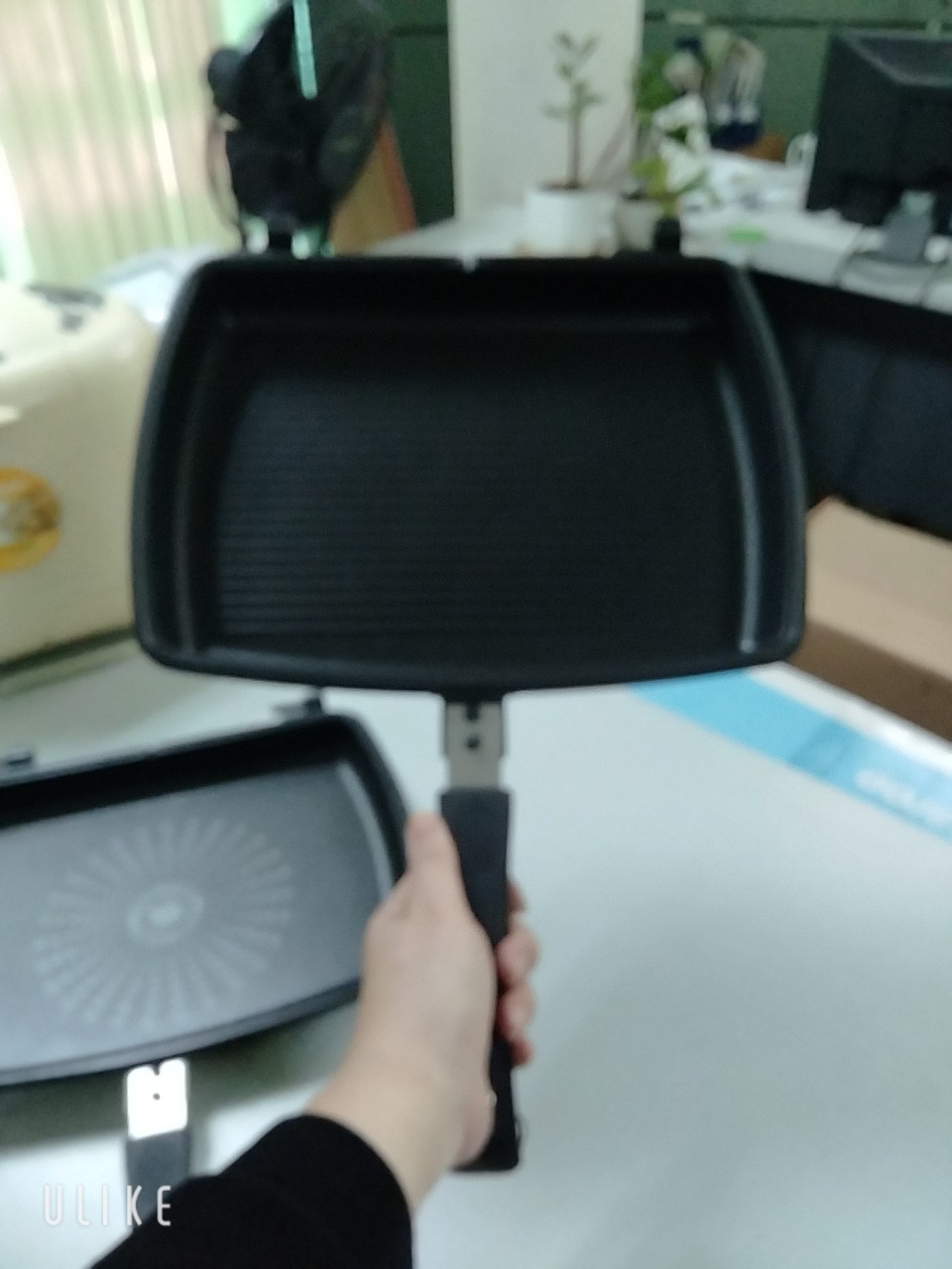 Chảo hai mặt Kangaroo KG303 - Hàng trưng bày thanh lý