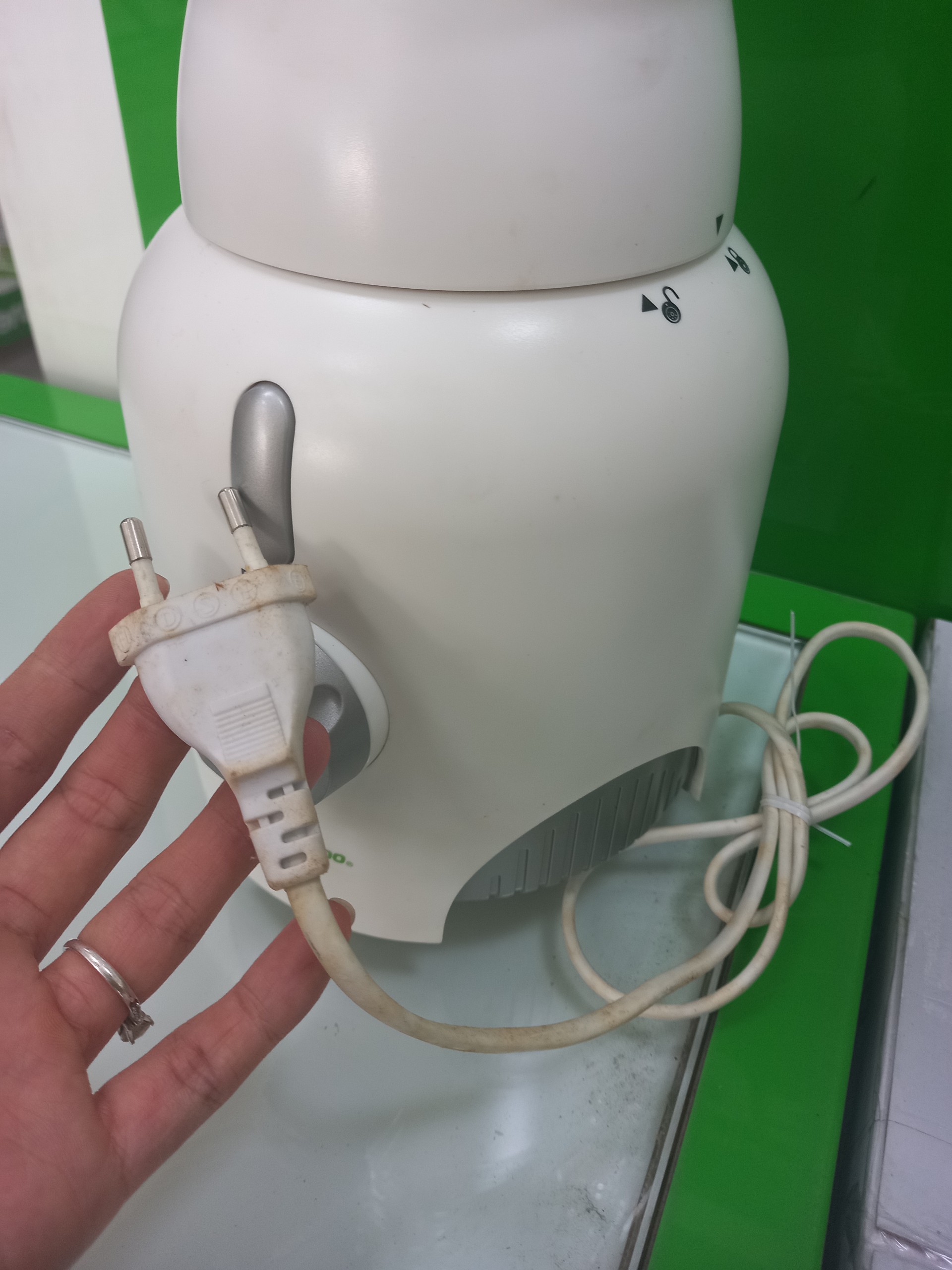 Máy xay sinh tố Kangaroo KG349 - Hàng trưng bày thanh lý