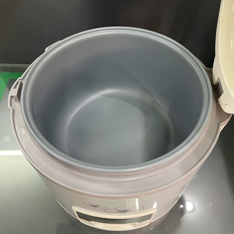 Nồi cơm điện Kangaroo KG378 - Hàng trưng bày thanh lý